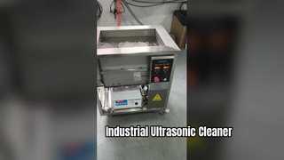 Van dichterbij bekeken: 108L grote industriële ultrasone reiniger roestvrijstalen tank met tijdcontrole